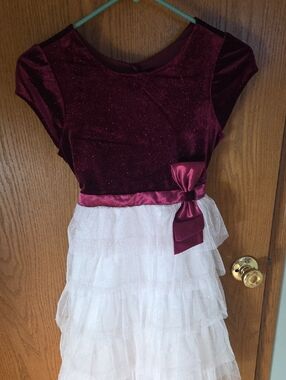 Jona Michelle Burgundy and White Velvet Tulle Bow Formal Dress
